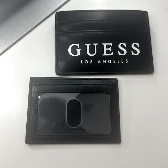 Guess 2 Piece wallet set - Picture 1 of 3